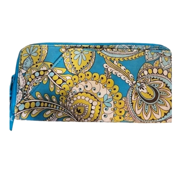 Vera Bradley Handbags - Vera Bradley excellent condition large clutch walletfold